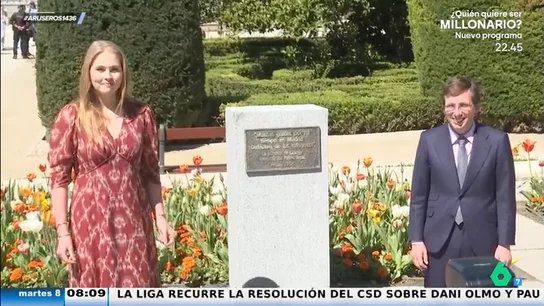 La reacción de Alfonso Arús al ver la diferencia de altura entre Almeida y Amalia de Holanda La reacción de Alfonso Arús al ver la diferencia de altura entre Almeida y Amalia de Holanda