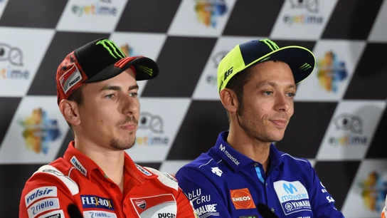 Jorge Lorenzo y Valentino Rossi Jorge Lorenzo y Valentino Rossi