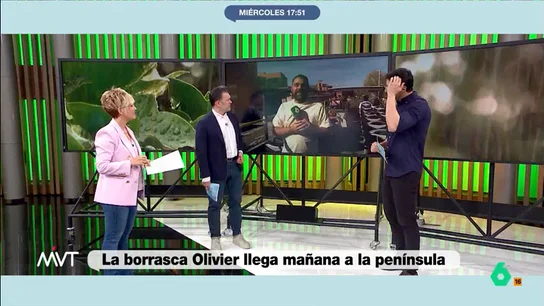 Cristina Pardo responde al 'objetivo' de Javier Bastida: "Va a llegar moreno al mes de junio porque está todo el día en la calle" El reportero ha contado que espera poder estar muy moreno en los próximos meses, algo que está consiguiendo gracias a los últimos reportajes que ha realizado para hablar sobre el buen tiempo de nuestro país.