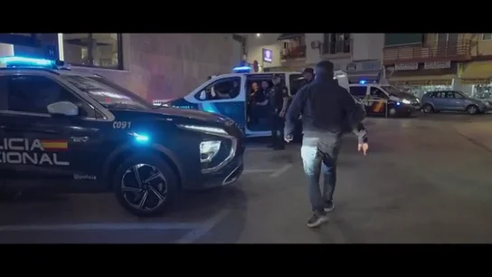 La lección de una camarera en Benidorm: "El español te da 10 céntimos, el británico 20 euros" La lección de una camarera en Benidorm: "El español te da 10 céntimos, el británico 20 euros"