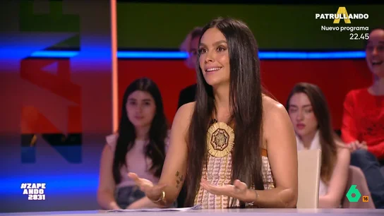 Cristina Pedroche celebra en Zapeando la primera caca de su hija en el orinal: "Lo mismo me hago un anillo" Cristina Pedroche celebra en Zapeando la primera caca de su hija en el orinal: "Lo mismo me hago un anillo"