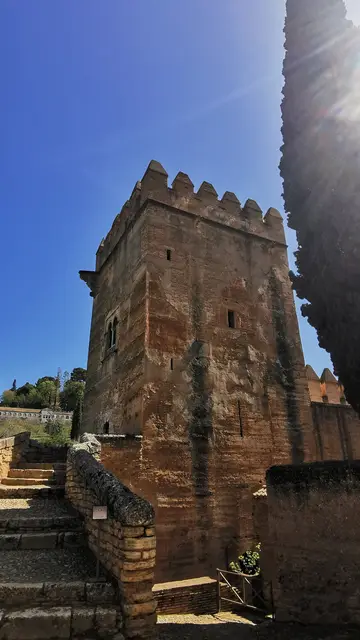 Torre de los Picos de La Alhambra de Granada Torre de los Picos de La Alhambra de Granada