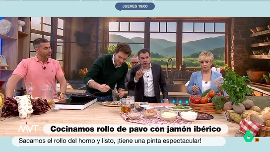 Iñaki López se declara al chef Carlos Maldonado: "Te quiero más que a mi vida" El presentador se ha dejado conquistar por la propuesta culinaria del chef Carlos Maldonado: un rollito de pavo con espárragos y jamón. "Lo que más me gusta es que hayas hecho un platazo con pavo", le ha dicho Pablo Ojeda.