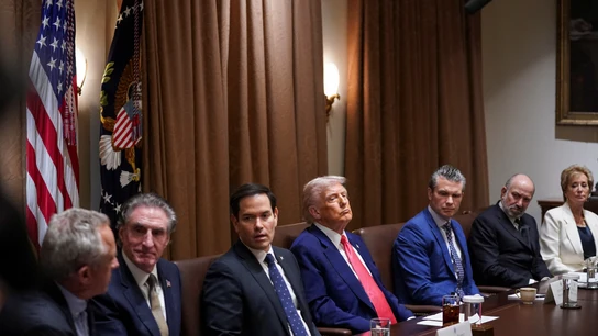 El presidente de Estados Unidos, Donald Trump, el secretario de Salud, Robert F. Kennedy Jr., el secretario del Interior, Doug Burgum, y el secretario de Defensa, Pete Hegseth El presidente de Estados Unidos, Donald Trump, el secretario de Salud, Robert F. Kennedy Jr., el secretario del Interior, Doug Burgum, y el secretario de Defensa, Pete Hegseth
