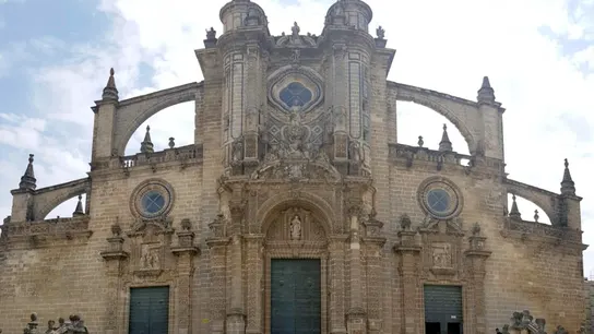 Vista de la fachada de la catedral de Jerez de la Frontera, en una imagen de archivo. Vista de la fachada de la catedral de Jerez de la Frontera, en una imagen de archivo.