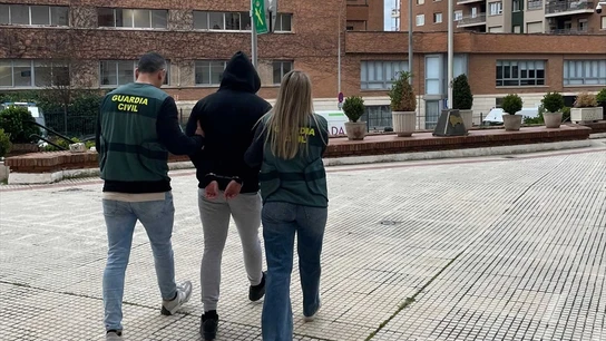 Uno de los dos detenidos acusado de secuestrar y agredir a un joven en Guadalajara. Uno de los dos detenidos acusado de secuestrar y agredir a un joven en Guadalajara.