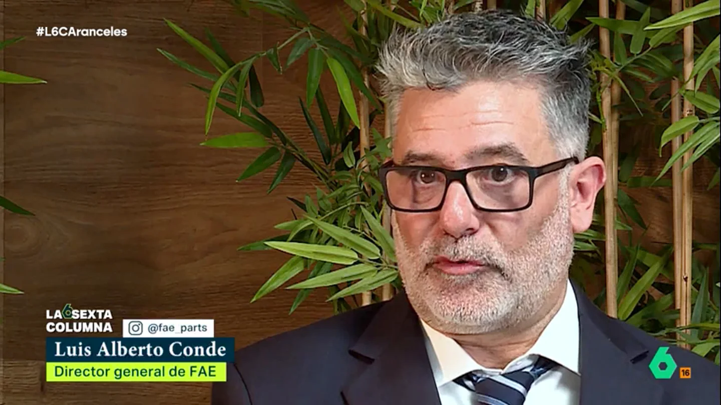 Un empresario, entre optimista y preocupado por los aranceles a su tecnología puntera: "No sabemos cómo acabará lo que empezó mal" laSexta Columna visita la empresa de Luis Alberto Conde, que en este vídeo muestra su confianza en su tecnología puntera para los coches a pesar de los aranceles, pero admite su preocupación por la incertidumbre del mercado.