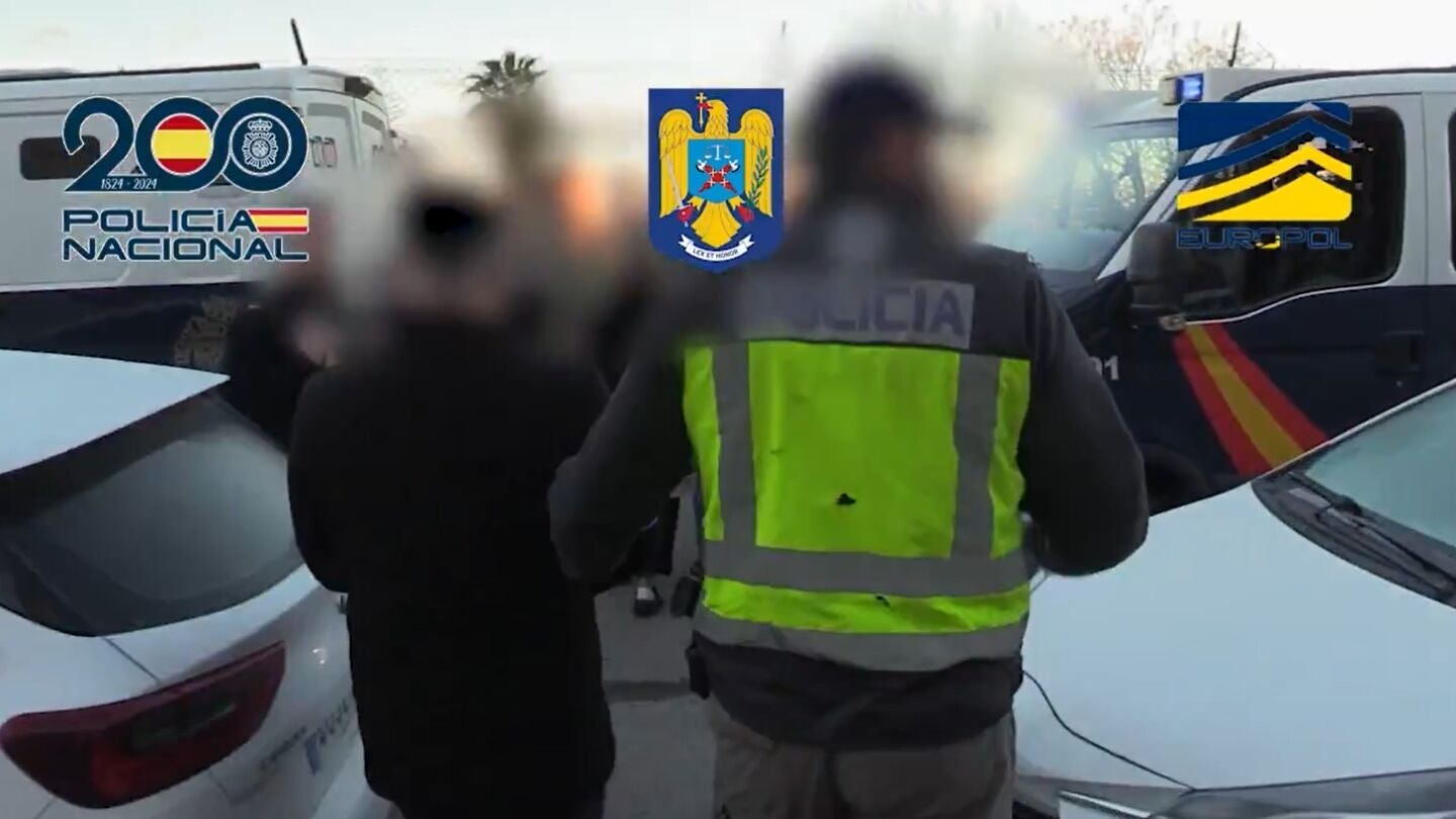 La Polic&iacute;a detiene a un miembro de una red criminal especializada en los 'abrazos cari&ntilde;osos'