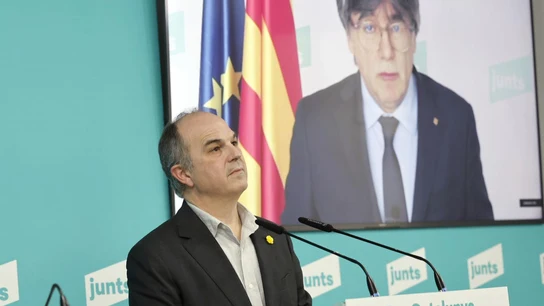 El secretario general de Junts, Jordi Turull, durante una rueda de prensa con Puigdemont  El secretario general de Junts, Jordi Turull, durante una rueda de prensa con Puigdemont