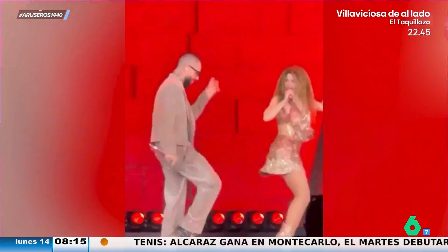 Shakira canta con Maluma por sorpresa 'Chantaje' en su concierto en Medellín Shakira canta con Maluma por sorpresa 'Chantaje' en su concierto en Medellín