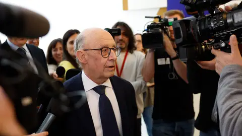 El exministro de Hacienda, Cristóbal Montoro El exministro de Hacienda, Cristóbal Montoro