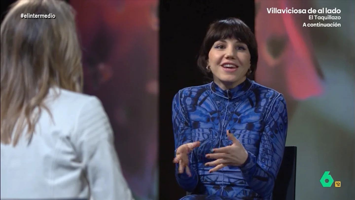 Angy Fernández pide al Gobierno más inversión en salud mental: "Hay gente que no se puede pagar un psicólogo" La joven artista afirma que, además, ha aprendido a hablarse mejor. Hay que agarrarte a lo que eres", reflexionaba, "soy una persona pequeñita, bajita... soy esto, y no me tengo que hablar mal", contaba a Andrea Ropero.