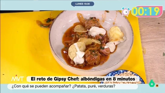 La receta perfecta de albóndigas de Gipsy Chef La receta de Gipsy Chef de esta semana consiste en su versión de albóndigas, esas deliciosas bolas de carne que se pueden acompañar con patatas chips y una fácil salsa de yogur.