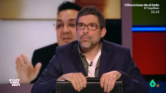 Nacho García elude las preguntas de Dani Mateo como el abogado de 'la reina de la cirugía': "El tema está judicializado" Zapeando analiza uno de los momentos más surrealistas del Equipo de Investigación dedicado a la 'reina de la cirugía': las evasivas de su abogado ante las evidencias y preguntas de los reporteros del programa.