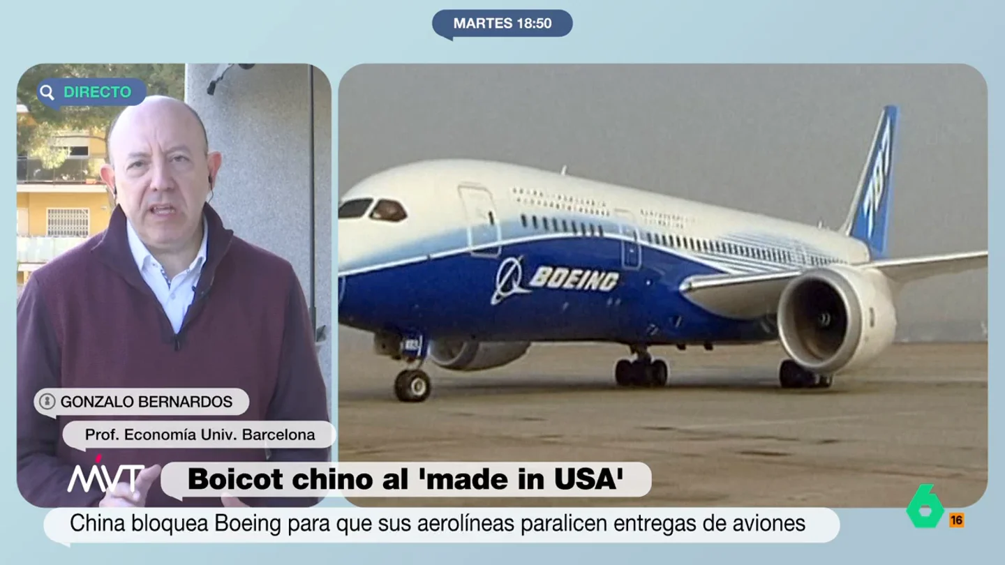 El veredicto de Gonzalo Bernardos sobre el boicot chino a Boeing: más empleos en Airbus y posible rescate para la americana Gonzalo Bernardos analiza en este vídeo las consecuencias de la prohibición del Gobierno chino a sus aerolíneas nacionales de comprar aviones a Boeing, con la europea Airbus como gran beneficiada.