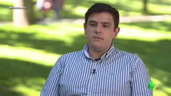 Dos camareros confiesan por qué abandonan la hostelería: "No compensa. Si echas 60 horas y solo cotizas una al día..." Dos camareros confiesan por qué abandonan la hostelería: "No compensa. Si echas 60 horas y solo cotizas una al día..."