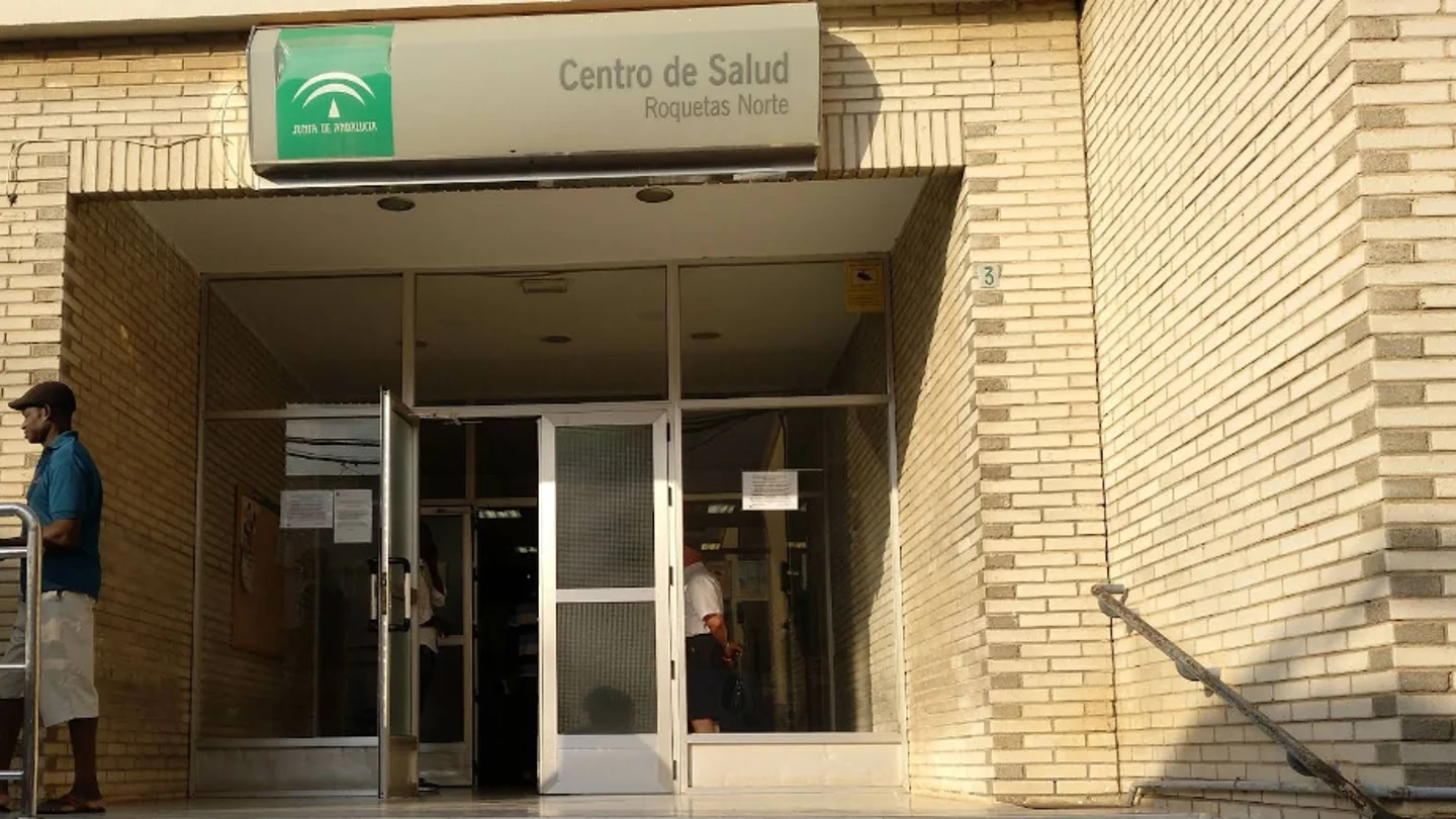 Centro de Salud de Roquetas de Mar Centro de Salud de Roquetas de Mar