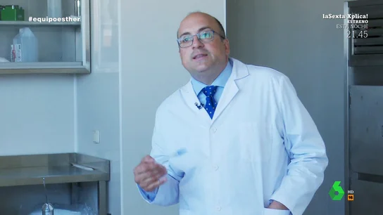 La conclusión del forense que hizo la autopsia a Esther López: pudo estar en un lugar húmedo antes de aparecer en la cuneta Aitor Curiel, el forense que hizo la autopsia a Esther López, analizaba en este vídeo las principales evidencias del caso y explicaba por qué todo apunta a que el cuerpo fue colocado y antes estuvo en un lugar con mucha humedad.