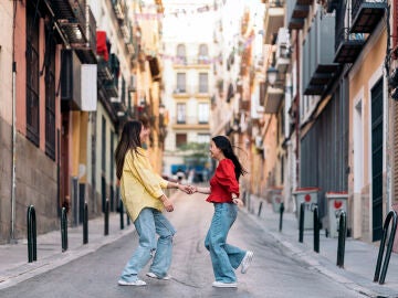 Chicas j&oacute;venes en Madrid