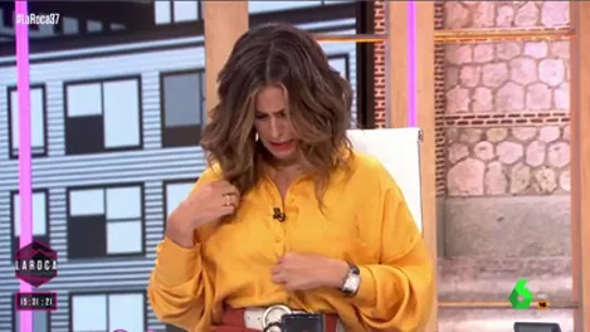 Los colaboradores avisan a Nuria Roca del problema con su look que iba a causarle "inseguridad": "Queríamos mantenerlo en secreto..." Los colaboradores avisan a Nuria Roca del problema con su look que iba a causarle "inseguridad": "Queríamos mantenerlo en secreto..."