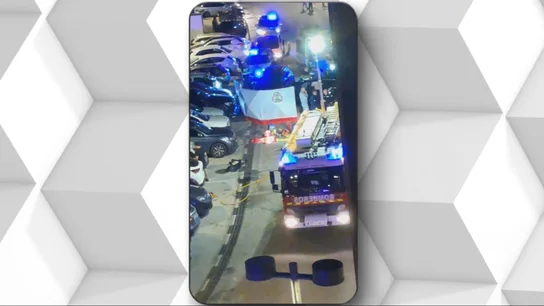 Dispositivo de emergencias desplegado tras el atropello múltiple de este jueves en el paseo marítimo de Fuengirola. Dispositivo de emergencias desplegado tras el atropello múltiple de este jueves en el paseo marítimo de Fuengirola.