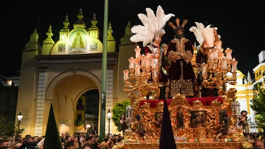 Imágenes de la salida procesional de la Hermandad de la Macarena. A 18 de abril de 2025 en Sevilla, Andalucía (España). Imágenes de la salida procesional de la Hermandad de la Macarena. A 18 de abril de 2025 en Sevilla, Andalucía (España).