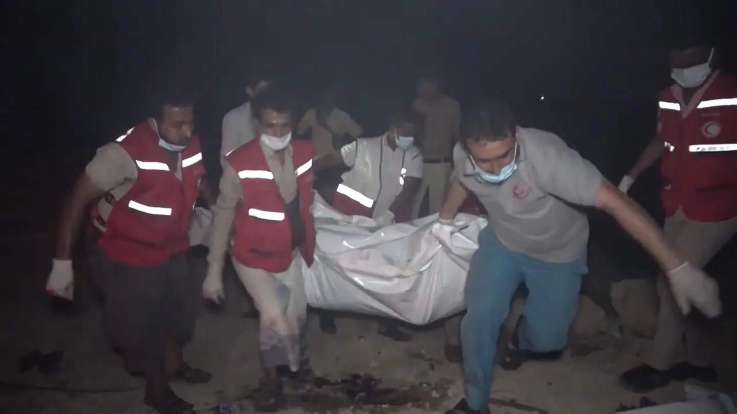Al menos 38 muertos y más de 100 heridos en bombardeo de EEUU a puerto usado por hutíes Al menos 38 muertos y más de 100 heridos en bombardeo de EEUU a puerto usado por hutíes