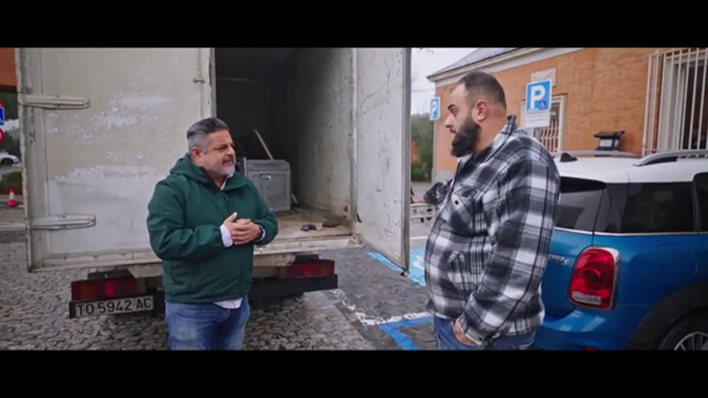 Este es el motivo por el que el chatarrero de La Moraleja no se queda los electrodomésticos nuevos que tiran Este es el motivo por el que el chatarrero de La Moraleja no se queda los electrodomésticos nuevos que tiran