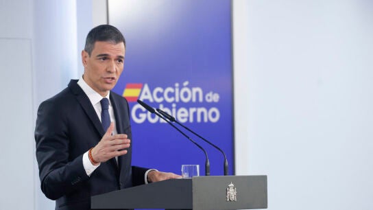 El presidente del Gobierno, Pedro S&aacute;nchez, durante su comparecencia tras el Consejo de Ministros de este martes. EFE/Javier Liz&oacute;n