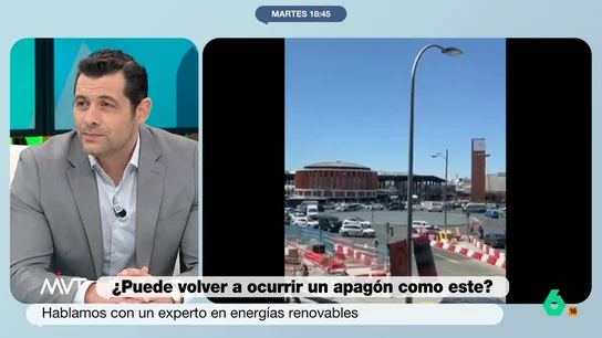 Carlos Cagigal, experto energético, niega la hipótesis del ciberataque: "Solo se podría hacer entrando físicamente en edificios" El experto es muy claro y expone que el sistema eléctrico español está "blindado". Cagigal, además, manifiesta que han intentado cortar las teorías conspiranoicas y que incluso el director de operaciones de Red Eléctrica descarto el ciberataque.