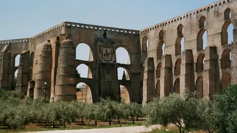 Acueducto de Amoreira Acueducto de Amoreira