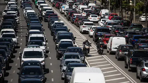 Tráfico en el Paseo de la Castellana tras el apagón eléctrico en Madrid, España, el 28 de abril de 2025. Tráfico en el Paseo de la Castellana tras el apagón eléctrico en Madrid, España, el 28 de abril de 2025.