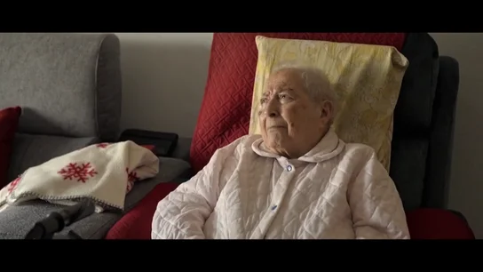 Seis meses sin ascensor por la DANA: Jalis de la Serna visita a la mujer de 89 años que sigue atrapada en su casa Seis meses sin ascensor por la DANA: Jalis de la Serna visita a la mujer de 89 años que sigue atrapada en su casa