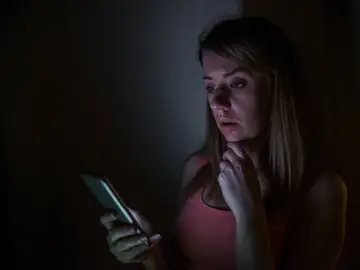 El apagón eléctrico activa una ola de bulos y desinformaciones El apagón eléctrico activa una ola de bulos y desinformaciones