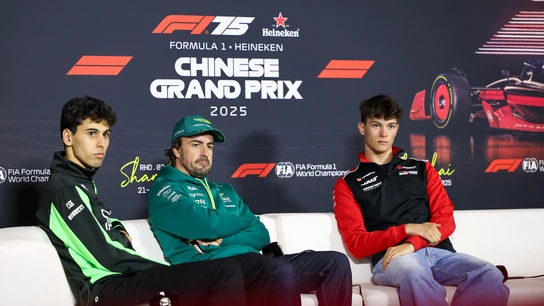 Bortoleto, Alonso y Bearman en el pasado GP de China Bortoleto, Alonso y Bearman en el pasado GP de China