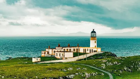 Faro en la Isla de Skye Faro en la Isla de Skye
