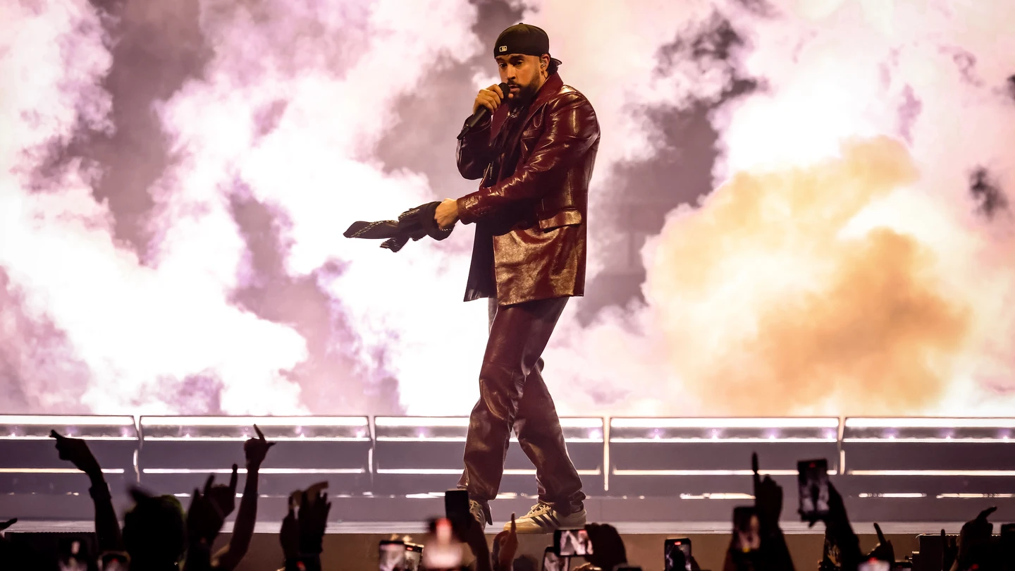 Bad Bunny, durante el concierto en el Kaseya Center de Miami (Florida, EEUU) en mayo de 2024 Bad Bunny, durante el concierto en el Kaseya Center de Miami (Florida, EEUU) en mayo de 2024