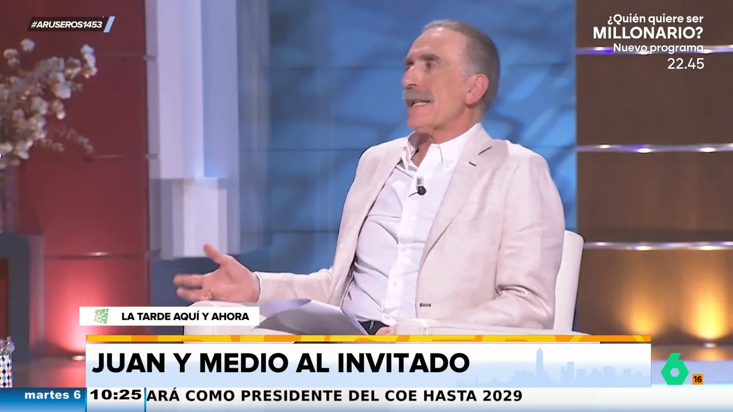 La 'pullita' de Juan y Medio a un invitado de 90 años en busca del amor: "Te queda un cuarto de hora" La 'pullita' de Juan y Medio a un invitado de 90 años en busca del amor: "Te queda un cuarto de hora"