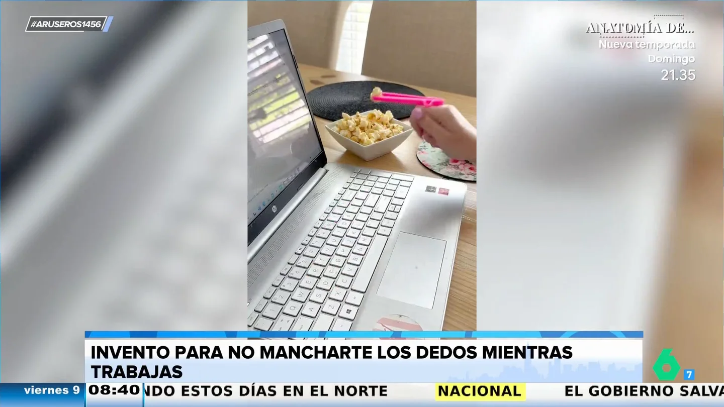 Los Aruser@s aprueban el truco para no mancharte los dedos mientras trabajas Los Aruser@s aprueban el truco para no mancharte los dedos mientras trabajas