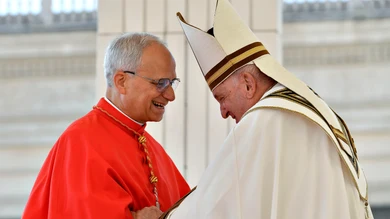 El papa León XIV, cuando era cardenal junto con el papa Francisco El papa León XIV, cuando era cardenal junto con el papa Francisco