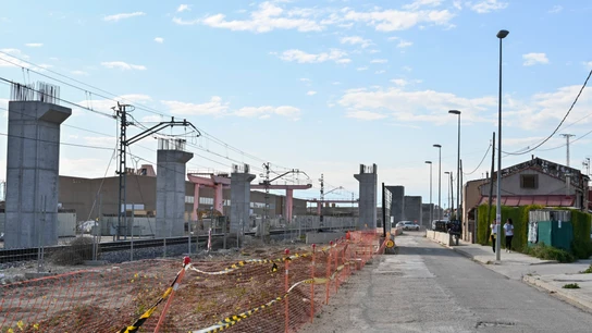 Obras de construcción de un viaducto en Palencia dentro de la linea de alta velocidad a Cantabria Obras de construcción de un viaducto en Palencia dentro de la linea de alta velocidad a Cantabria