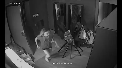 Así vivió Mainat cómo Angela Dobrowolski le intentó asesinar: "Me despertó diciéndome que me pinchaba una inyección para adelgazar" Así vivió Mainat cómo Angela Dobrowolski le intentó asesinar: "Me despertó diciéndome que me pinchaba una inyección para adelgazar"