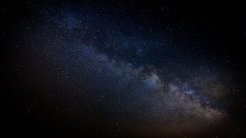 Cielo estrellado en la isla de Sark