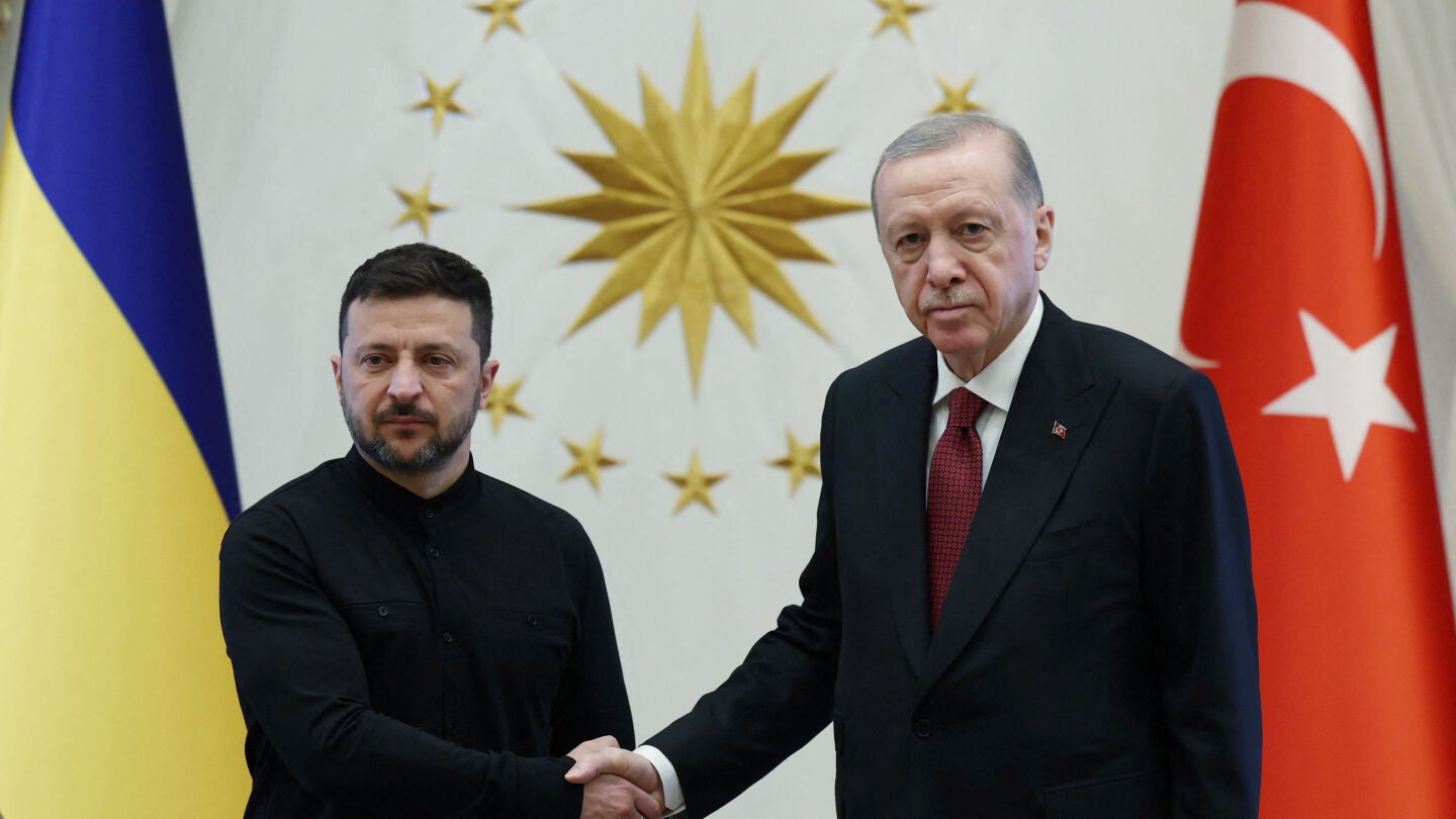 Zelenski con el presidente turco, Erdogan, este jueves en Ankara