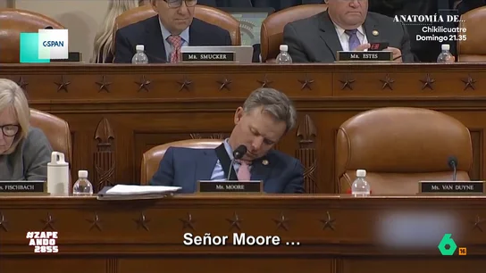Pillan a varios congresistas de EEUU durmiendo en plena votación: "Ahora se entienden las medidas que se están aprobando" "¿Qué pasa, que allí no conocen el 'Candy Crush'?", comenta Nacho García que en este vídeo reacciona a las imágenes de varios políticos dormidos durante las votaciones del megaproyecto de ley de Trump.