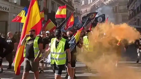 Macha homófoba de grupos neonazis por Chueca en septiembre de 2021. Macha homófoba de grupos neonazis por Chueca en septiembre de 2021.