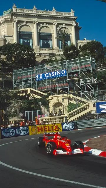Michael Schumacher con su Ferrari F2001 en el GP de Mónaco Michael Schumacher con su Ferrari F2001 en el GP de Mónaco
