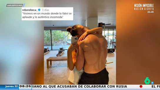 El abrazo viral de Miguel Ángel Silvestre y Rebeca Toribio con el que desmienten su ruptura El abrazo viral de Miguel Ángel Silvestre y Rebeca Toribio con el que desmienten su ruptura