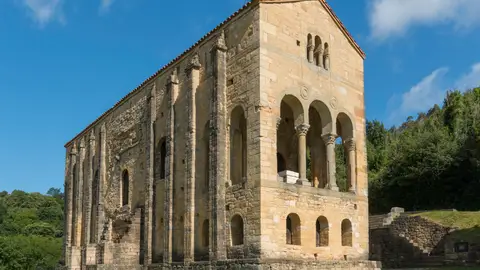 Santa María del Naranco Santa María del Naranco