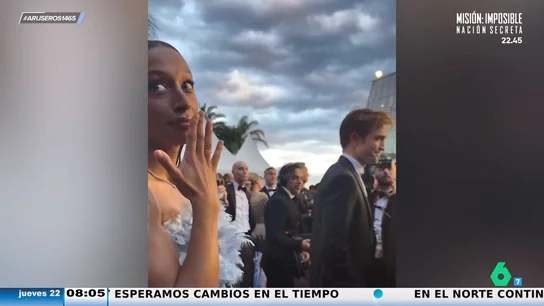 La reacción viral de Ana Peleteiro al tener al lado a Robert Pattinson en el Festival de Cannes La reacción viral de Ana Peleteiro al tener al lado a Robert Pattinson en el Festival de Cannes